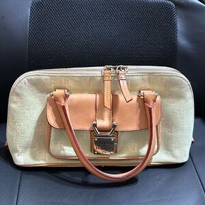 Dooney and Bourke shoulder bag